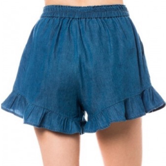 SOLD Love Tree tie ruffle shorts - Picture 4 of 5